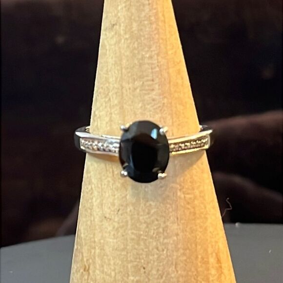 NWT Oval Cut Black Tourmaline Solitaire Ring Set in Sterling Silver size 10 - Picture 1 of 10